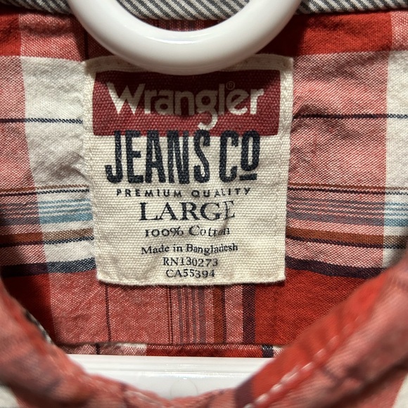 Men’s. Long Sleeve Button Up. Plaid. - Picture 3 of 3